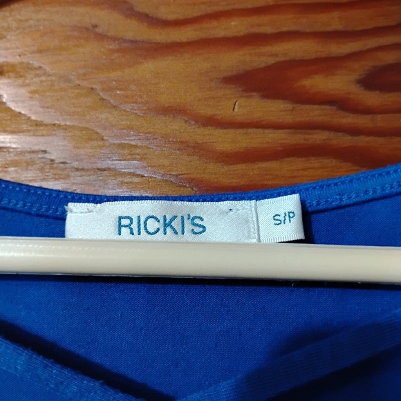 Blue Size Small Top - Picture 2 of 3